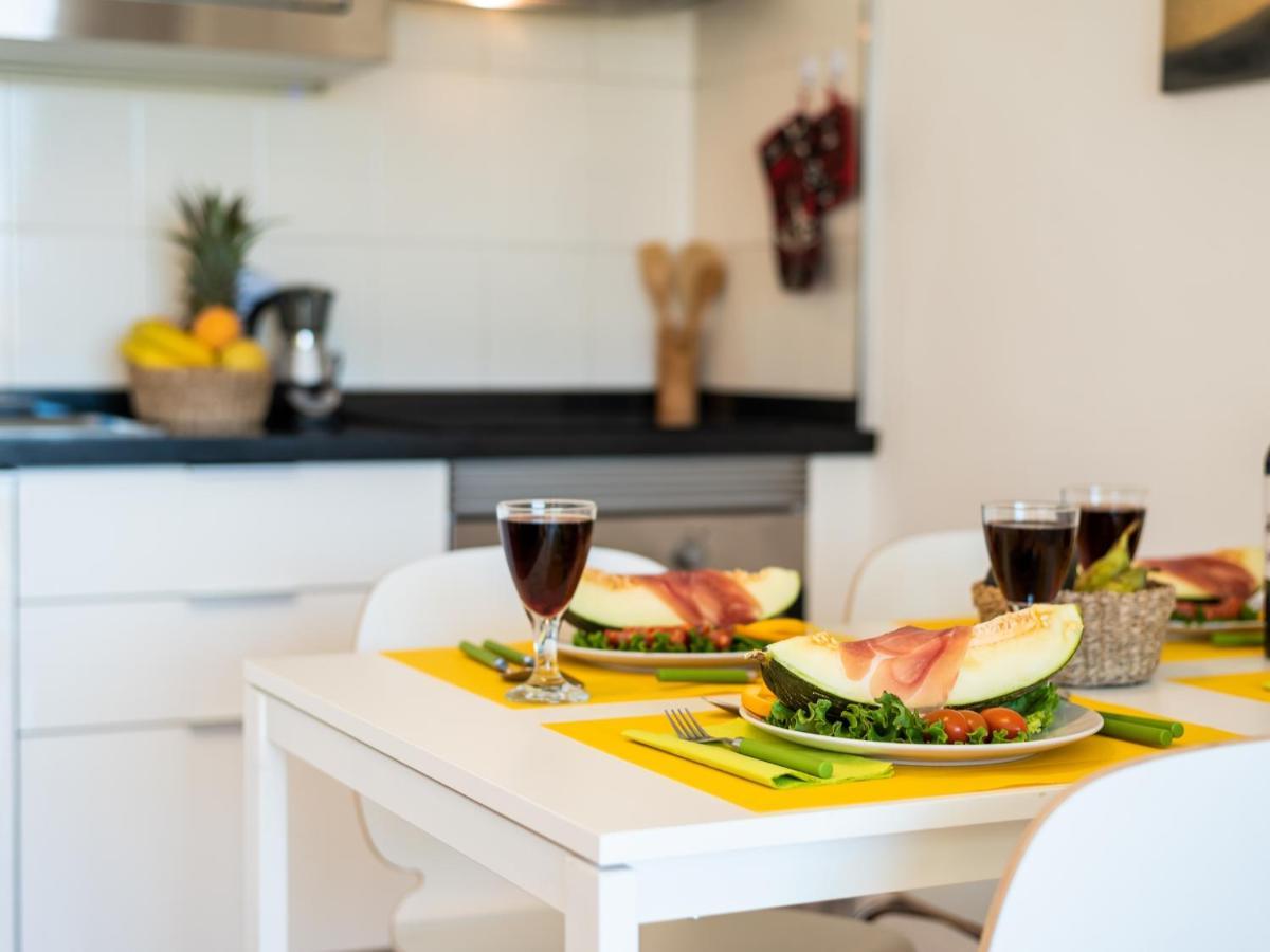 32 Bright Copacabana Ocean View Free Wifi Apartment *